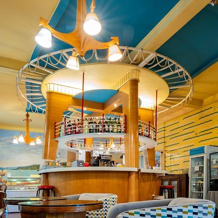 Hotel-Restaurant Le Lac ماليبونسون المظهر الخارجي الصورة