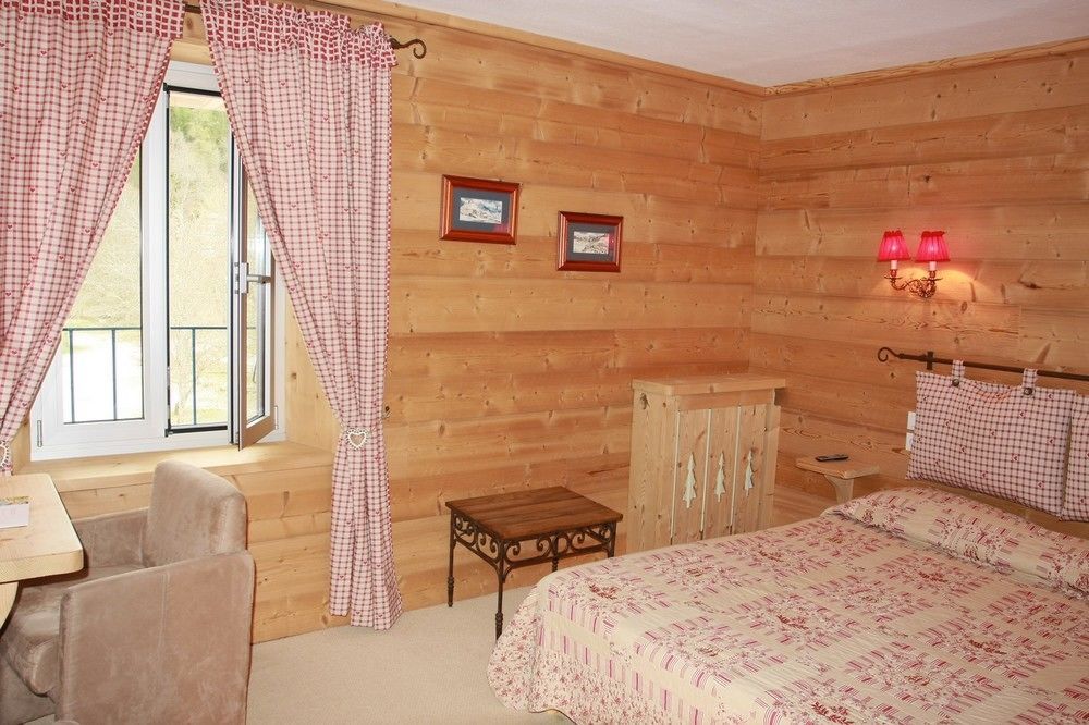 Hotel-Restaurant Le Lac ماليبونسون المظهر الخارجي الصورة